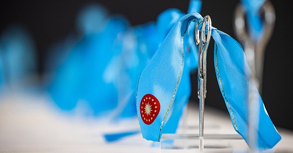 Kalkınmasının nişaneleri koleksiyon oldu