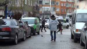 Kamyonun çarptığı yabancı uyruklu kadın öldü