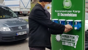 Cadde ve sokaklarda el dezenfeksiyonu hizmeti
