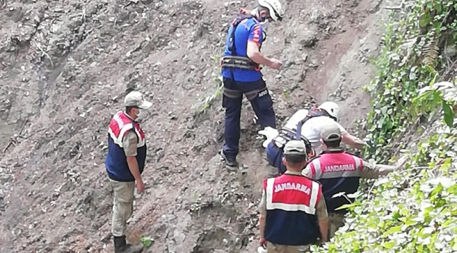 Ekipler seferber oldu, 40 metre uçurumdan kurtarıldı