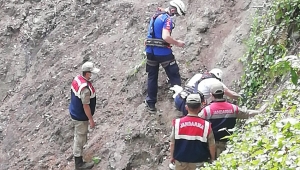 Ekipler seferber oldu, 40 metre uçurumdan kurtarıldı