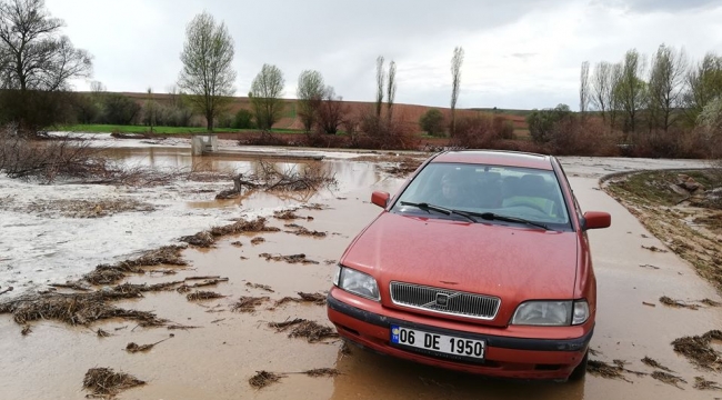 Kırıkkale'de sağanak yağış tarım arazilerine zarar verdi