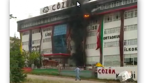 Eğitim kolejinde yangın