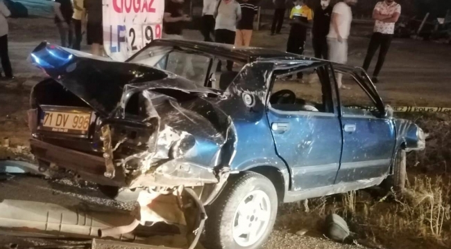 Kırıkkale'de peş peşe gelen kazalarda araçlar hurdaya dündü
