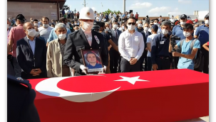Şehit pilot Altunbaş toprağa verildi