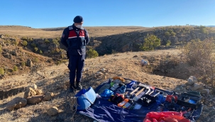 Kırıkkale'de kaçak kazı yapan 6 kişi yakalandı