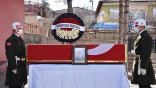 Kalbine yenik düşen Mehmetçik toprağa verildi