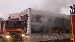 Maske fabrikasında yangın ...!