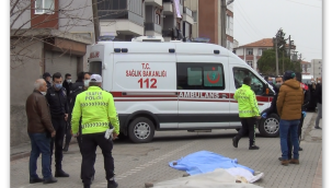 Minibüsün çarptığı çocuk hayatını kaybetti