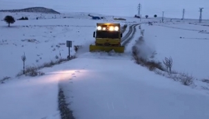Kapanan köy yollarını açma mücadelesi