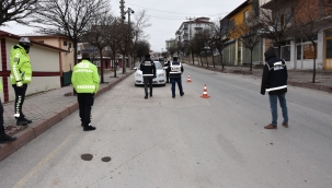 Kurallara uymayan 27 kişiye para cezası uygulandı