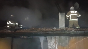 İşçilerin kaldığı müstakil ev yandı