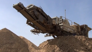 Taş kırma makinesine düşen operatör hayatını kaybetti