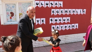 Başkan Türkyılmaz'dan minik öğrencilere sürpriz