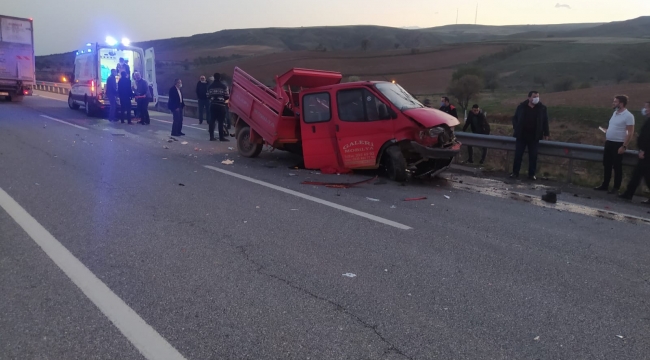 Çarpışmada şarampole fırlayan yolcu öldü, 4 kişi de yaralandı