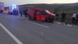 Çarpışmada şarampole fırlayan yolcu öldü, 4 kişi de yaralandı