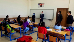 "Her bir öğrencinin hayatına dokunacak en önemli kişi öğretmendir."