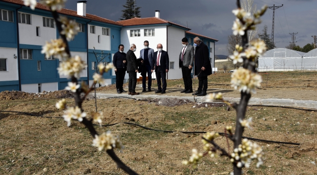 KOP İdaresi gençlerin hayatına tarımla destek oluyor 