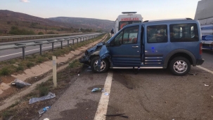 Su kanalına savrulan araçtaki 7 kişi yaralandı