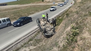 Metrelerce sürüklenen araçtaki sürücü ve eşi yaralandı