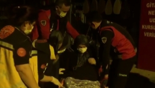 Sağlık ve itfaiye ekipleri engelli ve yaşlı kadın için seferber oldu