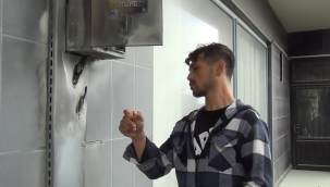 Düğün salonuna yıldırım isabet edince elektrik panosu patladı