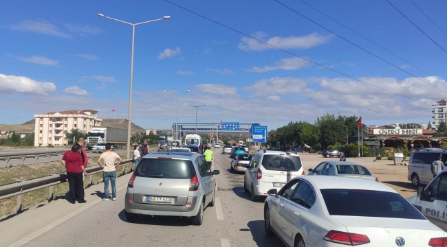 Kırıkkale'de 5 araçlı zincirleme trafik kazası