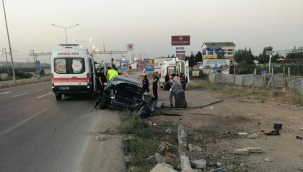 Sinyalizasyon direğine çarpan otomobildeki 4 kişi yalandı