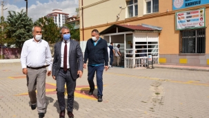 Milli Eğitim Müdürü Tüfekçi, "Her bir öğrencimizin rehberi olalım"