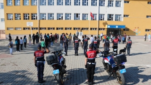 Okul çevresinde jandarma denetimleri