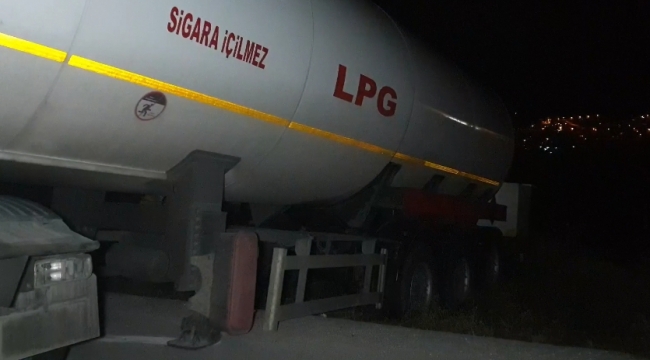 LPG yüklü tanker kazası yürekleri ağza getirdi