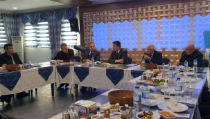 Vali Tekbıyıkoğlu, "Basın bizim aynı zamanda beslenme kanalımız"