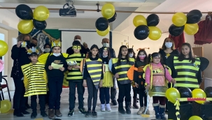 Arıların ekosistemdeki önemi şiir ve dansla anlatıldı