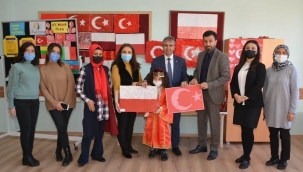 Öğrencilere bayrak sevgisi ve çevre bilinci aşılanıyor