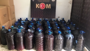 Depo baskınında sahte şarap ele geçirildi