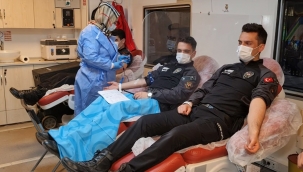 Emniyet güçleri kan bağışına yoğun ilgi gösterdi