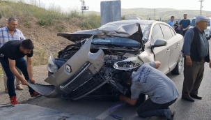 İki otomobilin çarpıştığı kazada 5 kişi yaralandı