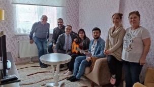 "Kapındayız, Çünkü Yeteneğinin Farkındayız"