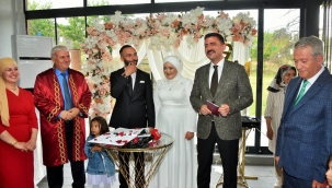 Madde bağımlısı genç, devletin şefkati sayesinde yuvasını kurdu