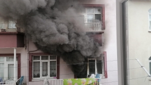 Buzdolabından çıkan yangında mutfak kullanılamaz hale geldi