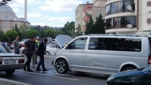 Vali, makam aracından inerek vatandaşın imdadına koştu