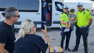 Yolculuk yapan çocuklara "Trafik Tayfa" filmi sürprizi