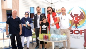 Polisler, sevgi aşılayıp suçlar konusunda uyarıyor