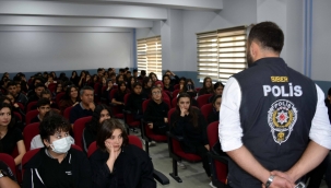 Öğrencilere teknoloji bağımlılığı ve sosyal medya semineri verildi