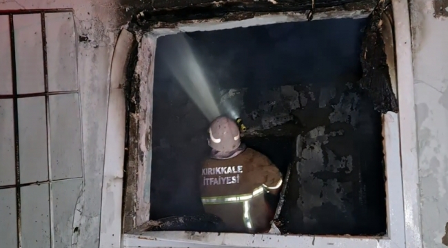Kırıkkale'de yangın, 4 kişi hastaneye kaldırıldı