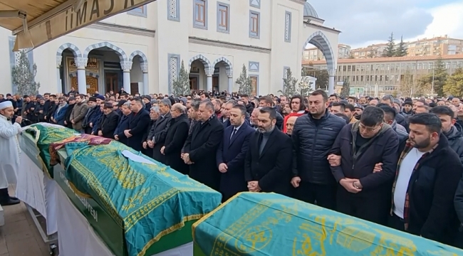 Yaralı halde gelerek eşini ve 2 çocuğunu son yolculuğa uğurladı