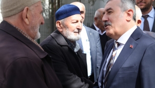 Aday A. Yılmaz'a Kırıkkaleliler yoğun ilgi gösteriyor