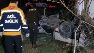 Metrelerce savrulan otomobil eve çarptı, sürücü hayatını kaybetti