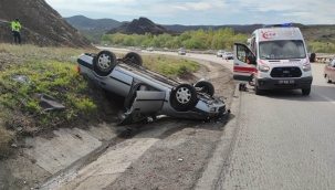 Otomobil takla attı, yaralılar var