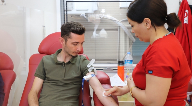 Belediye personelinden kan bağışı